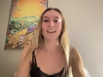 webcam girl charlottebrownxo today image #3993237