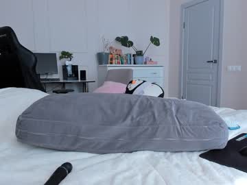 webcam girl lika_moon today image #2621694