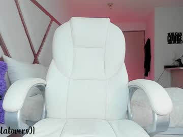 webcam girl camilalovers01 today image #3514282