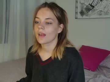 webcam girl hey_toni_ today image #3235376