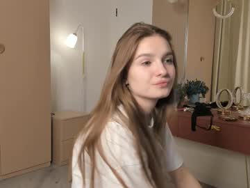 webcam girl loradutt today image #4070330