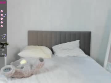 webcam girl alisaa_1 today image #2296029
