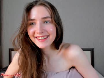 webcam girl saintlyn today image #3103511