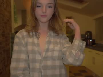 webcam girl lucydelovely today image #3456485