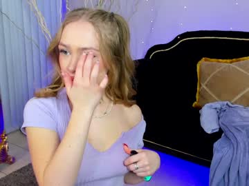 webcam girl scarlet_suite today image #1656710