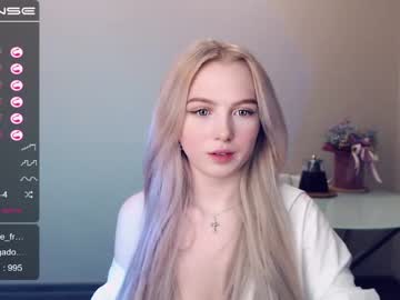 webcam girl small_blondee today image #555378