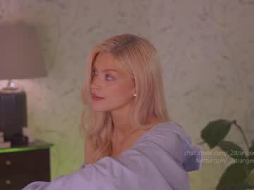 webcam girl _2strangers today image #2432720