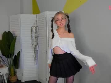 webcam girl y_u_m_i_k_a today image #3187593