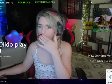 webcam girl kimilee22 today image #2639960