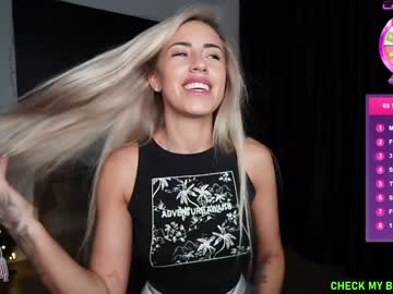 webcam girl laurabae_ today image #731005