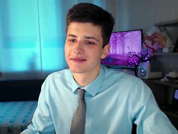 webcam man martinlutar420 today image #166284