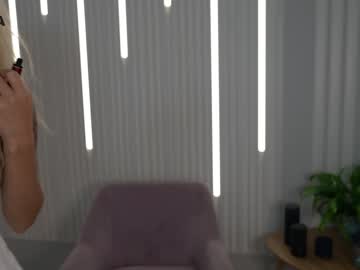 webcam girl adel1n today image #2670510