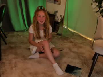 webcam girl naomi_lapaglia_ today image #2301220