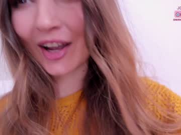 webcam girl aalliyahh today image #3649156