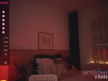 webcam girl purelovecult today image #771254