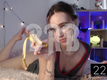 webcam girl rileybanana today image #654164