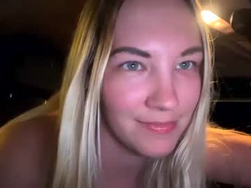 webcam girl mariah95 today image #2690140
