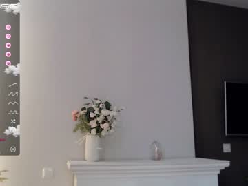 webcam girl small_blondee today image #2585825