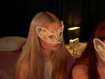 webcam girl mm_twins today image #3149351