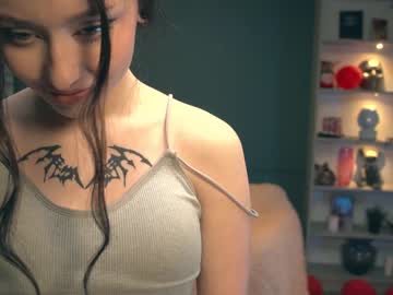 webcam girl ella_knockers today image #1140636