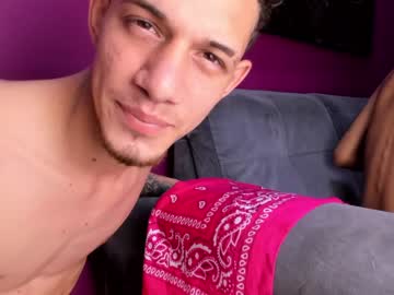 webcam couple wet_kisses0 today image #2168479