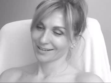 webcam girl lady_ada today image #547902