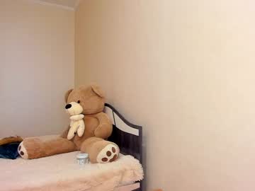 webcam girl yana_squrel_22 today image #931000