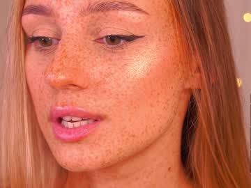webcam girl artease today image #3410415