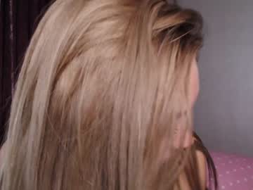 webcam girl _mito_69 today image #2956308