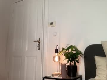 webcam girl strawberryjamx today image #3349372
