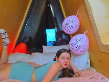 webcam girl toxl today image #1475629