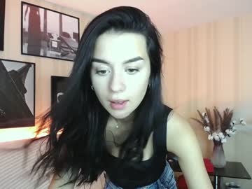 webcam girl zara_larison today image #2559566