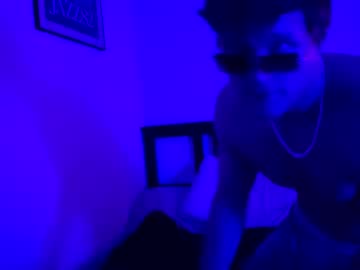 webcam man trawww0919 today image #2763986
