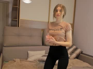 webcam girl gracelee__ today image #3812271