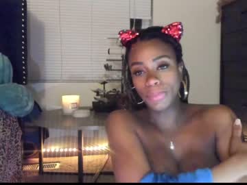 webcam girl napudi1 today image #761619