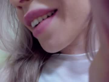 webcam girl aminaswan_ today image #2431581