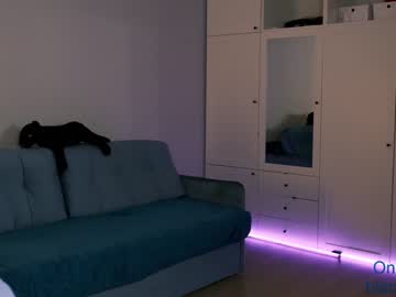 webcam girl _blackbee_ today image #1986375