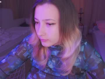 webcam girl aveksmr today image #3029177