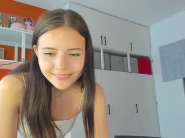 webcam girl sweetie_karoline today image #1940999