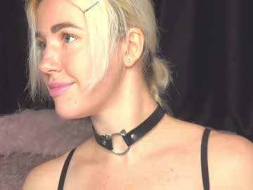 webcam girl xtina__ today image #3273065