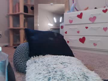 webcam girl skyewatson today image #2661777