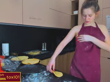 webcam girl toxl today image #1117136