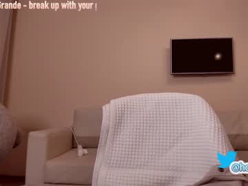 webcam girl hollyextra today image #777549