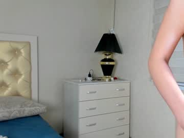 webcam girl kare_maya today image #1669189