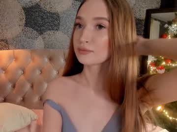 webcam girl crystalreves today image #719171