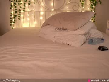 webcam girl fuckingtoy_ today image #835036