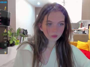 webcam girl small_blondee today image #2674443