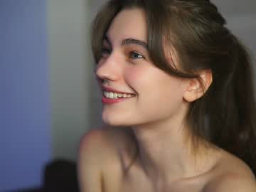 webcam girl hoolybunny today image #1101418