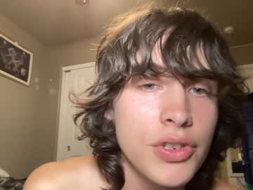 webcam man jungleliving333 today image #1577652