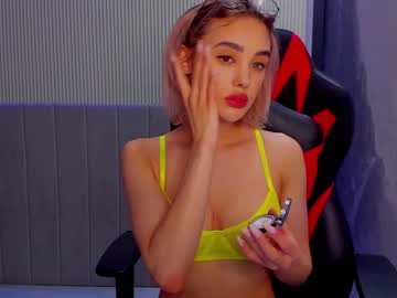 webcam girl angella_kleee today image #2966148